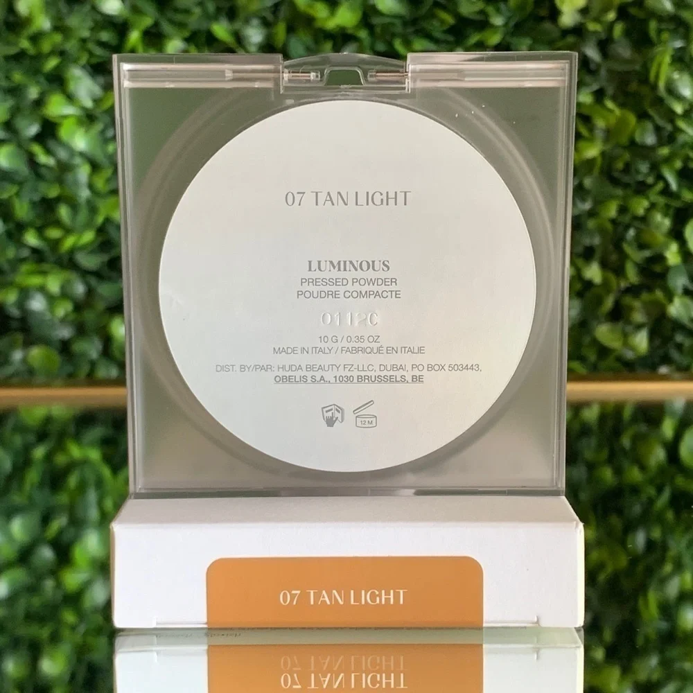 Huda TAN LIGHT 07 GloWish Luminous Pressed Powder | NEW | Full Size 10g Blurring